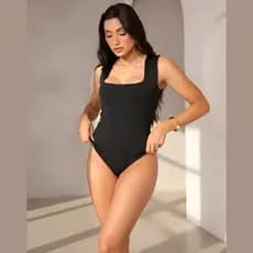 Body Feminino Collant Suplex Regata Alça Grossa Decote Quadrado Modelagem Ajustada e Versátil