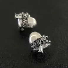 Brincos de diamante brilhantes em formato de coração para mulheres, design simples, acessórios de orelha elegantes e ver