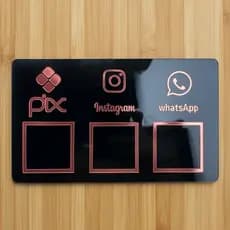 Placa Tripla Pix Instagram WhatsApp em Acrílico – Display com QR Code para Mesa ou Balcão