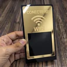 Placa WiFi Personalizada com QR Code Acrílico Espelhado Conecte-se