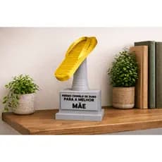 Troféu Chinelo de Ouro Melhor Mãe Presente Dia das Mães Brincadeira Criativo 17cm