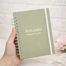 Caderneta de Vacinação Saúde Personalizada com Nome de Menino | Modelo Minimalista | Letra Branca
