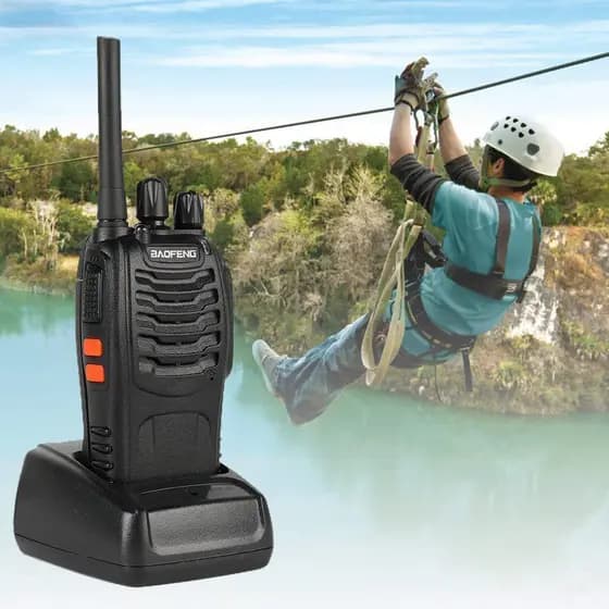 4 conjuntos de Walkie-talkie-talkie distância de comunicação 10 quilômetros 16 canais BF 777S profissional recarregável