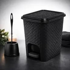 Kit Lixeira Rattan Preta com Pedal 7 Litros + Escova Sanitária Reforçada – Casa Elegante