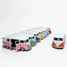 Miniatura Carrinho de ferro caminhonete esportivo abre as portas