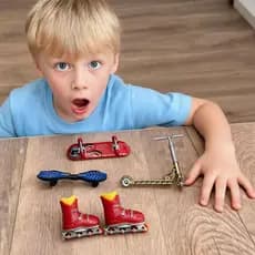 Kit Conjuntos Skate De Dedo Patinete e Patins Fingerboard com Ferramentas