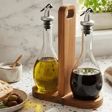Kit 2 Garrafas de Vidro para Azeite Vinagre 375ml Galheteiro com Base de Madeira