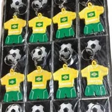 Kit Cartela com 12 Unidades de Chaveiro Uniforme Brasil verde e amarelo Copa do Mundo Torcida.