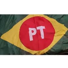 01 Bandeira do Brasil PT (130cmX90cm )C/Aba de Encaixe 6cm/Poliéster Malha Grossa C/Costura de Overloque nas Laterais.