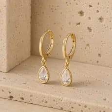 Brinco de Argola gota Zircônia Folheado Ouro 18K Delicado e Brilhante antialérgico