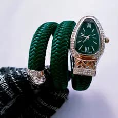 Relógio feminino elegante e criativo com pulseira de aço em formato de cobra de duplo laço, relógio de quartzo personali