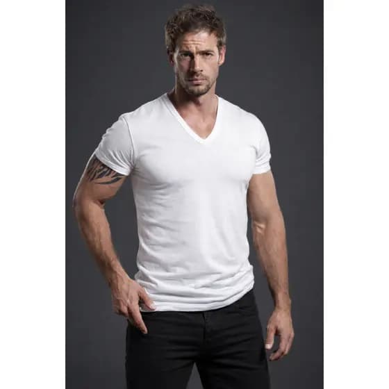 Camiseta camisa masculina slim fit gola V manga curta confortável casual elegante balada playboy mauricinho