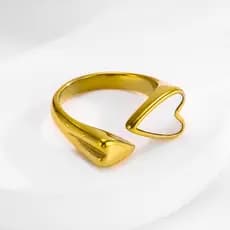 Anel Feminino Personalizado Com Concha Em Formato De Coração
