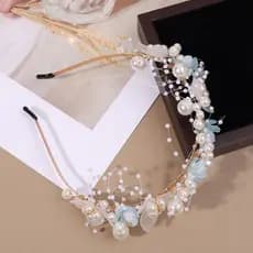 Tiara de Pérolas e Flores Azul Feita à Mão – Acessório de Cabelo Artesanal para Noiva Daminha Debutante e Festa