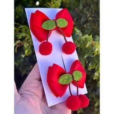 Par de Laço cereja | par de laços infantil | laço com aplique | laço duplo | laço vermelho