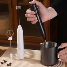 Mini Batedor Mixer Elétrico Portátil Bivolt (cores Sortidas)