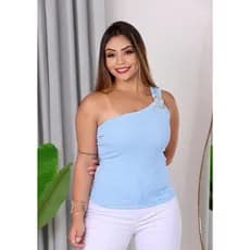 🌟 Blusa Feminina Estilo Assimétrico com Detalhe Dourado – Elegância e Tendência em Uma Só Peça