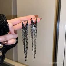 Triângulo Oco Geométrica Brincos Para As Mulheres Preto Longa Borla Strass Oscila Presentes Da Jóia