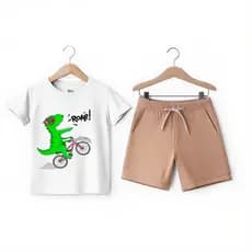 Conjunto Infantil Masculino Dinossauro Camiseta Branca Estampada e Bermuda Bege Conjunto Confortável