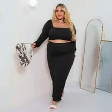 Conjunto Plus Size Preto Feminino Cropped Manga Longa com Saia Midi Fenda Look Poderoso Elegante Conforto Máximo Moda