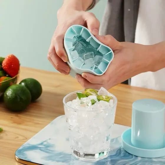 Forma para Gelo em Silicone - Molde com Design Inovador em Formato de Cubo