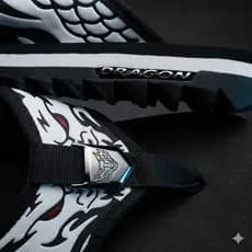 Chinelo Masculino Dragon Original Peças Metalizadas Desenho Logo em Laser Solado Tratorado Cores