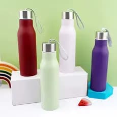 Garrafa 500ML de Plástico Portátil  com Tampa e Alça