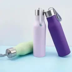 Garrafa 600ml de Plástico Portátil com Tampa e Alça