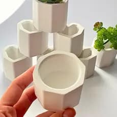 Vasinhos de Gesso Branco Octogonal para Velas e Suculentas
