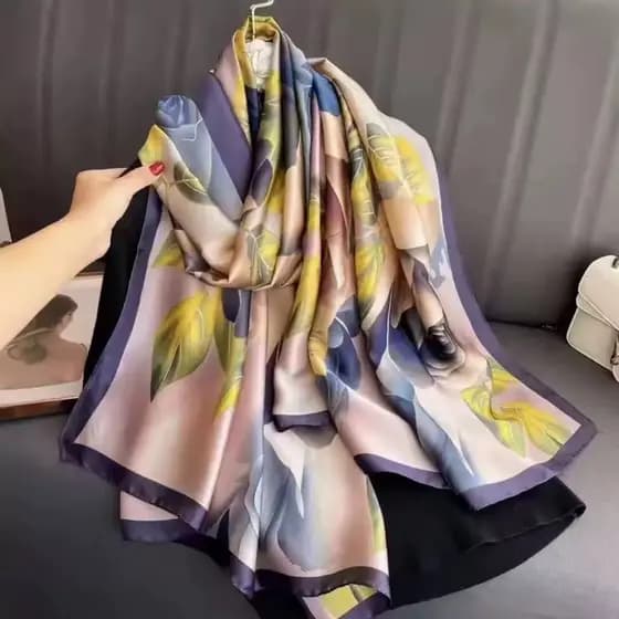 Lenço/xale feminino XH em cetim de seda com estampa de rosas azuis, 90x180cm