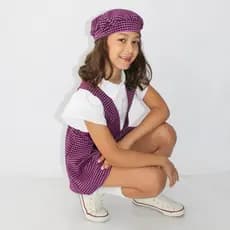 Look Infantil Fashion – Conjunto Salopete, Camisa e Boina Menina