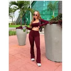 CONJUNTO FEMININO FLARE – ESTILO E CONFORTO