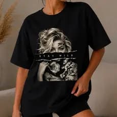 Camiseta Feminina Stay Wild Estampa Loira Streetwear Casual Manga Curta Premium