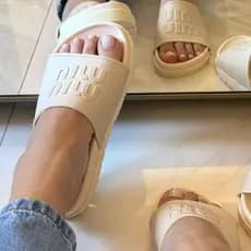 Chinelo Feminino Sandália Slide Nuvem Confortável Macio Casual Estiloso