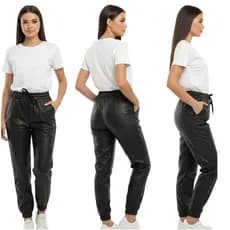 Calça Feminina Jogger Cargo de Couro: Atitude e Praticidade no Seu Visual