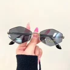 【LOUIE SHARK】Óculos de sol femininos com proteção UV400 estilo moderno de blogueira armação em formato de diamante