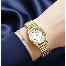 Relógio Feminino Retrô Redondo Moda Vintage Estiloso Tendencia  Pulseira Elástica