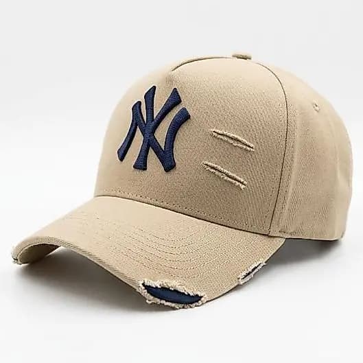 Boné NY Destroyed Bordado Alto Relevo Aba Curva Strapback Ajustável Unissex Streetwear