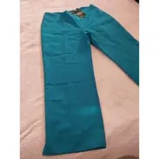 Calca social Capri, corsário azul, veste 40.