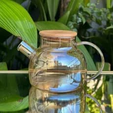 Chaleira comTampa de Bambu Jarra Bule infusor em inox Vidro Borossilicato Resistente a Calor 1L