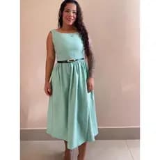 Vestido Midi Feminino com Cinto Elegante Design Atemporal e Moderno para Ocasiões Especiais