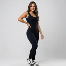 Macacão Feminino Moda Gringa Tamanho Único Slim Veste do 36 ao 42 e Plus 44 ao 46
