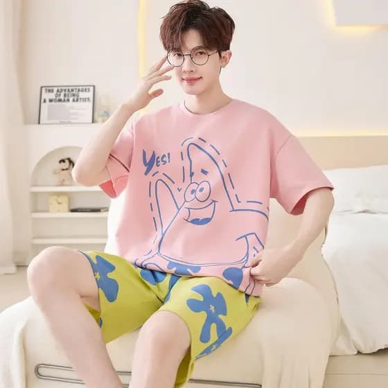 Pijamas masculinos soltos Shorts de manga curta estilo fino Tian Cartoon masculino jovem estudante Homewear terno