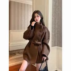 Casaco de lã Popular deste ano feminino 2025 High-End sentido estilo coreano cintura estreita mais magro olhar elegante