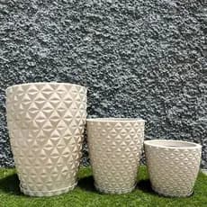 Kit 3 Vasos Decorativos Planta ou Flor Polietileno Cone Redondo Diamante 3D Nº1 Nº2 Nº3 com Prato