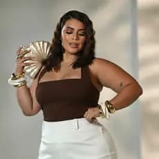 Blusa Plus Size Cropped Top Das Influenciadoras Antonela G1e G2 Tecido Duplo Modelador Premium 2 em 1 Zero Transparência