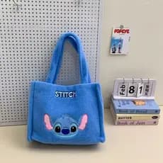 Mochila de Pelúcia de Ombro Duplo Stitch Estampada com Alça de Pelúcia Grande Volume com Botão de Pressão