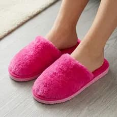 Pantufa Feminina Confortável Quentinha Peluciada Chinelo de Quarto Ortopédica Premium Antiderrapante