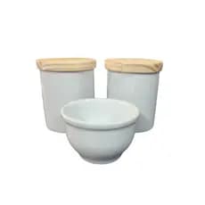 Kit Higiene Bebê Porcelana Branca Tampa Em Madeira 3 Peças 2 Potes G + Molhadeira Maternidade Decor