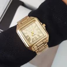 Relógio Feminino Vintage Quadrado Dourado Luxo Retrô - Estilo Blogueira
